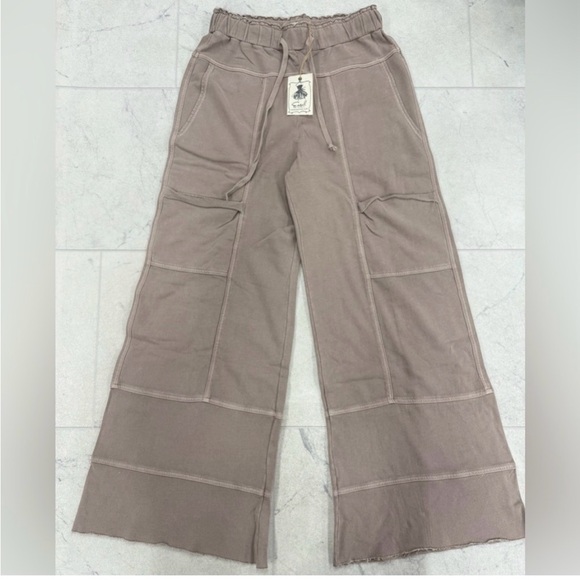 Easel Women's Wide Leg Tan Pants - Picture 4 of 15